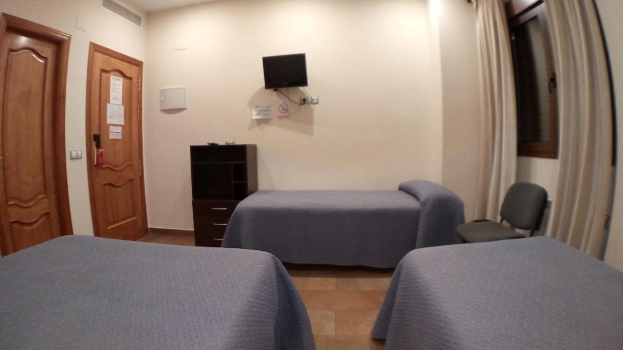 Hostal Venecia II Monzón Екстериор снимка