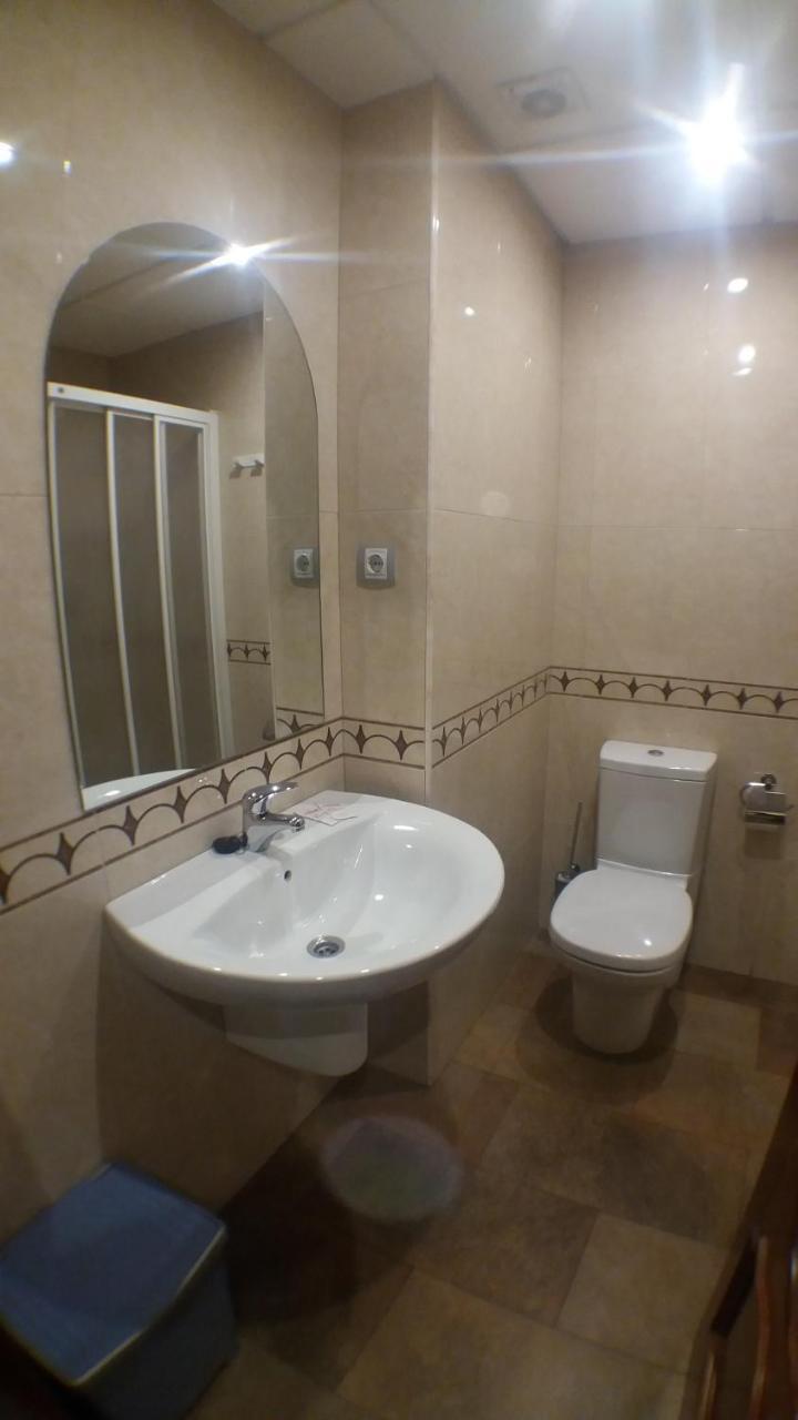 Hostal Venecia II Monzón Екстериор снимка